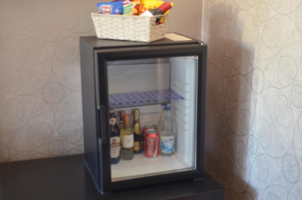 Hotel Wictoria Mariestad Habitación foto
