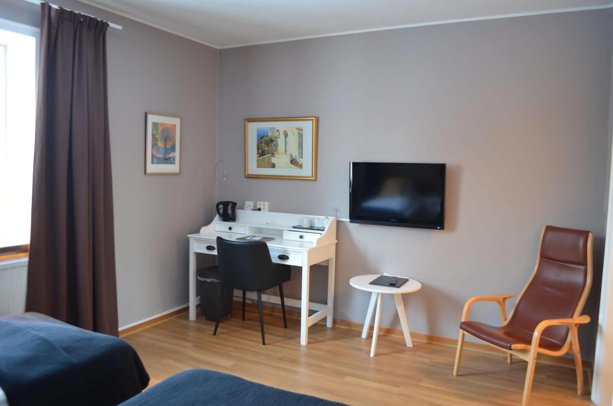 Hotel Wictoria Mariestad Exterior foto